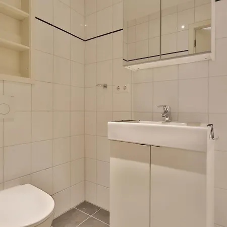 Beautiful Studio-top Location! *