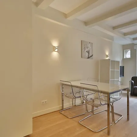 아파트 Beautiful Studio-top Location! 암스테르담